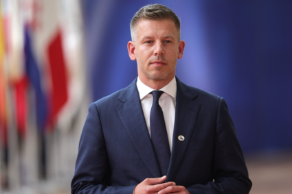 Primul ministru al Ungariei, Magyar, unește summitul NATO din Turcia cu vacanța în familie