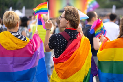 Vedere de la Paris: Într-un evident declin, învățământul francez cheltuiește averi pentru a combate discriminarea LGBT+