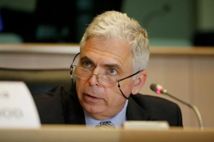 ADRIAN SEVERIN: DE CE TREBUIE SĂ DEMISIONEZE PREȘEDINTA CCR?